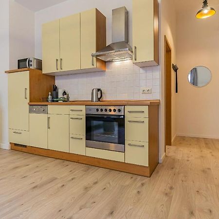 Cityapartment - 53 M², 2 Zimmer, Zentral, Netflix, Kueche, Waschmaschine Cottbus Dış mekan fotoğraf