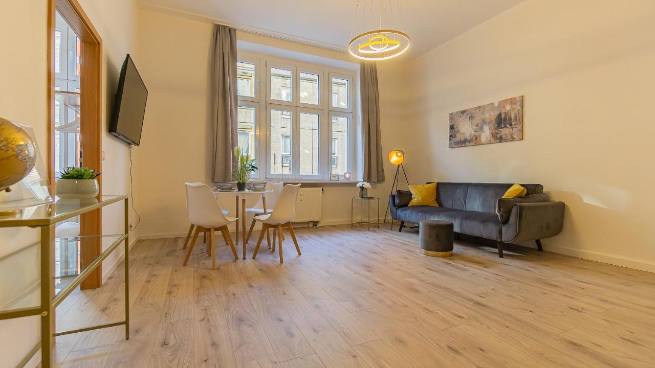 Cityapartment - 53 M², 2 Zimmer, Zentral, Netflix, Kueche, Waschmaschine Cottbus Dış mekan fotoğraf